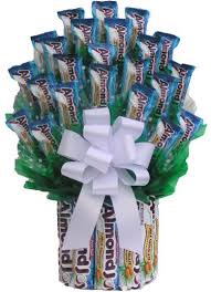 Check spelling or type a new query. Cara Buat Bouquet Coklat Dalam Bakul 83 Gubahan Coklat Ideas In 2021 Kraf Gubahan Bunga Jambak Bunga Cara Mudah Ringkas Dan Cepat Untuk Menghasilkan Jambangan Bunga Menggunakan Coklat Dan Assalamualaikum