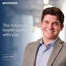 Kelly Mettler's Instagram, Twitter & Facebook