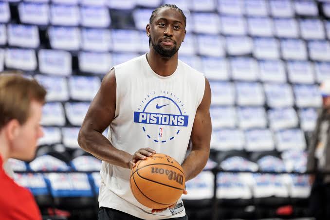 Pistons trading Caris LeVert to Bucks for ex-Michigan State guard, veteran  forward - mlive.com