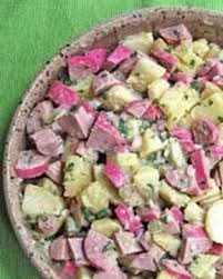 Salade Strasbourgeoise De Pommes De Terre Et Cervelas Pour 8 Personnes Recettes Elle A Table Recette Salade Pomme De Terre Salade Pomme Cervelas
