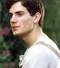 Young Henry Cavill as Dorian? 🥵 : r/throneofglassseries