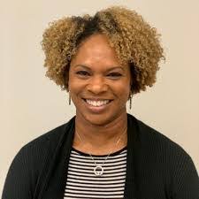 Shanda Shaw's Instagram, Twitter & Facebook