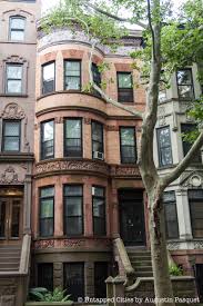 It's been a whirlwind of a year, finishing the renovations on our brownstone after 6 years of work and then selling up and leaving nyc. Peek Inside The Park Slope Brooklyn Brownstone Obama Lived In Untapped New York