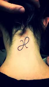 Yazı çeşitleri h harf dövmesi. Broken Infinity Letter H H Tattoo Small Tattoos Small Tattoos With Meaning