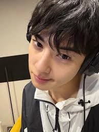 Hello, i used to listen to a song from Lee Byun Hun which title was in  Korean so i don't know the name. It seems to have been deleted from  Youtube, do