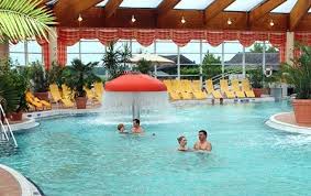 Therme Schwimmbad Sauna Wellness Hotels Natronbecken Poolbar Berlin Brandenburg Schwimmen Und Baden Therme Therme Bad Schwimmbader