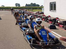 Kartfahren in deutschland » infos zu kartbahnen • öffnungszeiten preise anfahrt unterkünfte bewertungen. Information Schloss Dankern