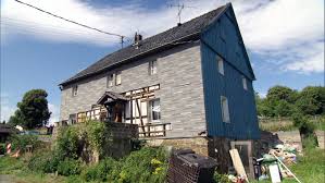 Haus, mehrfamilienhaus kaufen raron schnäppchen häuser. Die Schnappchenhauser Der Traum Vom Eigenheim Vorschau Folge 141 Heike Und Dieter Haben Den Standigen Streit Mit Ihrem Vermieter Satt