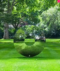 David Harber Diseno Que Nos Permite Celebrar La Imprevisibilidad Ilusion Y El Paso Del Tiempo Outdoor Sculpture Outdoor Art Yard Art