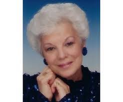 Joyce Plante's Instagram, Twitter & Facebook