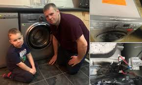 Learn about the agitator, the pumps, the controller and much more! Father Tells How His Hotpoint Washing Machine Caught Fire While His Son Was Still In The Kitchen Daily Mail Online