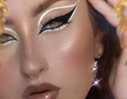 Rain On Me Проекты :: Photos, videos, logos, illustrations and branding ::  Behance