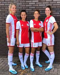 #ajaxvrouwen ►subscribe now ajax.ms/subscribe ►help us translate. Ajax Vrouwen A Lot Of Fun During Our Photoshoot In Facebook