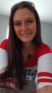 Amy Zahner's Instagram, Twitter & Facebook