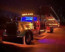 Pin By Herman Miller On Semi S In 2020 Truck Lights Semi Trucks Peterbilt 379