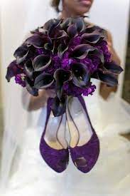 Pin By Stefanie Schreiber On Wedding Simple Wedding Bouquets Gothic Wedding Dark Wedding