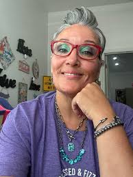 Bomb party surprise reveal jewelry! Are you interested in learning more?