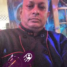 Shrimp Coconut Curry is *the dish* Maneet Chauhan recommends to start with  when it comes to Indian food! 🍤 Don't miss special episodes of  #ManeetsEats Saturday at 12|11c