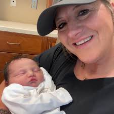 In honor of Mother's Day, we will be giving away TWO of these Don Julio  gift sets! 🩵🤍🍋‍🟩💐 RULES: 1. LIKE AND SHARE this post 2. Tag 3  mamacitas in the comment