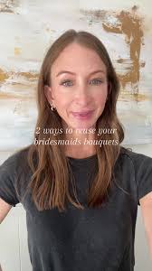 2 ways to reuse your bridesmaids bouquets #weddingplanner  #weddingtipsandtricks #diybride #weddingplannertips #weddingplannereducator