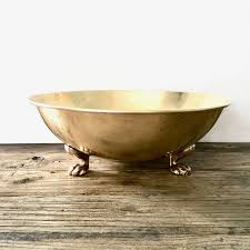 Large Footed Brass Bowl Claw Foot Brass Fruit Bowl Etsy Decorative Bowls Bowl Brass Decor