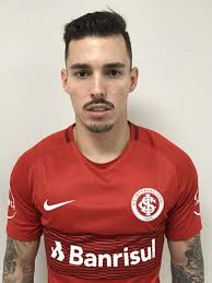 Santa Cruz próximo de anunciar acerto com lateral esquerdo Zeca