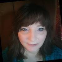 Heidi Singh's Instagram, Twitter & Facebook