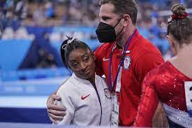 Simone biles is shockingly out of team competition at the olympics. 2dc9ji1kcw2dm