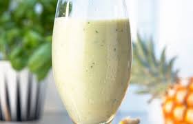 Ananas Smoothie Mit Basilikum 10 Kostlich Cremige Smoothie Rezepte Smoothie Rezepte Ananas Smoothie Smoothie