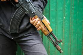 Rapina fallita sulla a1 all'altezza di lodi contro portavalori. Con I Kalashnikov Contro Il Portavalori Una Rapina Da Film Ticinonline