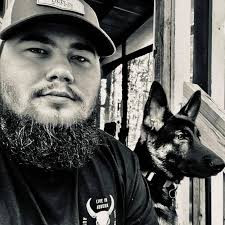 Trenton Ray's Instagram, Twitter & Facebook