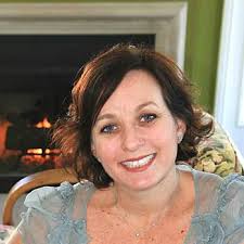 Leslie Mcelroy's Instagram, Twitter & Facebook