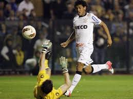 No dia seguinte à vitória do corinthians por 3 a 2, o atacante gravou um vídeo que foi compartilhado pelo timão no twitter. Romarinho Corinthians Home Facebook