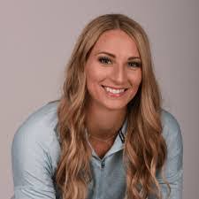 Patricia Nihizer's Instagram, Twitter & Facebook