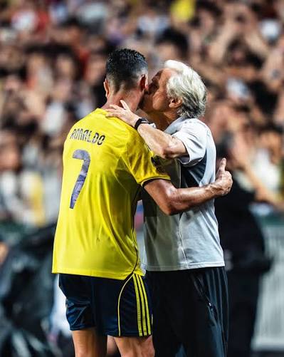  Jorge Jesus on Cristiano: “I just said that Ronaldo is different from  all the players in the world because of his status and the professionalism  he has shown throughout his career.