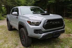 The ford raptor is everyone's favorite truck, and with tremendous offroad capability it's not hard to see why. Chevrolet Colorado Zr2 Vs Toyota Tacoma Trd Pro Who Wins The Off Road Battle