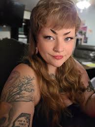 There's a difference between things people think are funny. And things  people think are funny to say bro 🤣 I dot think Matt rife is a genuine  woman hater and think dv