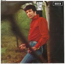 C dm it's not unusual to be loved by anyone c dm it's not unusual to have fun with anyone em dm but when i see you hanging about with anyone g c g it's not unusual to see me cry and i wanna die. Tom Jones Rock God Cred