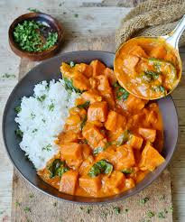 This Vegan Sweet Potato Curry With Spinach And Creamy Coconut Milk Is Flavorful And Delic In 2020 Sweet Potato Curry Sweet Potato Curry Vegan Vegan Instant Pot Recipes