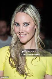 156 Elizabeth Moynihan Photos & High Res Pictures