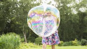 Making your own bubble machine is a really easy and fun project. How To Make Bubbles That Don T Pop