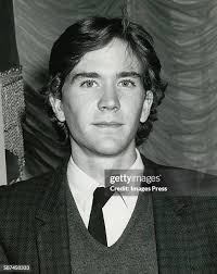 2,850 Timothy Hutton Photos & High Res Pictures