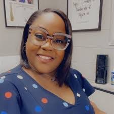 Tara Bullard's Instagram, Twitter & Facebook