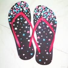 Kick a ball, scramble across a rocky shoreline or climb up a hill. Tsinelas O Chinelas Flipflops Of The Philippines Chancletas