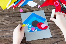 Successivamente, si copre il colore con uno strato di tempera nera, poco diluita. Festa Dei Nonni I Lavoretti Per Bambini Donnad