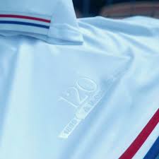 Esther Levit (@LevitEsther)