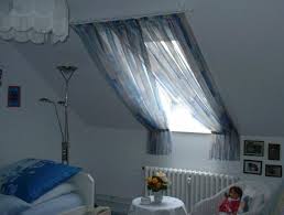 1001 Ideen Fur Dachfenster Gardinen Und Vorhange Dachfenster Gardinen Ideen Vorhange Genel Gardinen Fur Dachfenster Dachfenster Dachschrage Fenster