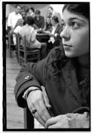 La embajada de Marina Rodriguez en Alternativa. Comunidad en escena.