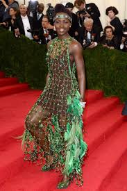 The Most Outrageous Met Gala Looks Of All Time Met Gala Looks Met Gala Outfits Gala Outfit