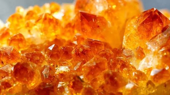 Những viên đá trang sức thu hút tài lộc năm 2024 - Báo Phụ Nữ